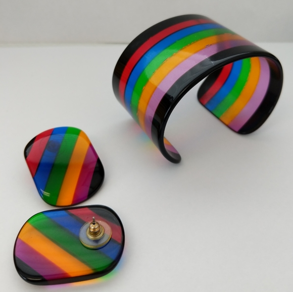 80's Vintage Transparent Rainbow Cuff & Earring set - Picture 2 of 16